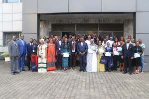 Gabon: un atelier régional consacré aux liens entre climat, sécurité et environnement dans la région Gabon: un atelier régional consacré aux liens entre climat, sécurité et environnement dans la région