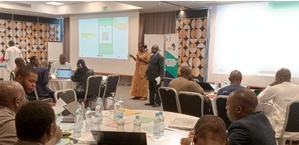 DOUALA : Atelier Régional pour Renforcer l’Engagement des Acteurs de la Société Civile dans la Recherche Forestière Appliquée DOUALA : Atelier Régional pour Renforcer l’Engagement des Acteurs de la Société Civile dans la Recherche Forestière Appliquée