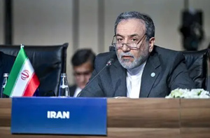 "Nous n’avons jamais cherché à obtenir l’arme nucléaire", Ministre iranien des affaires étrangères, Abbas Araghchi. "Nous n’avons jamais cherché à obtenir l’arme nucléaire", Ministre iranien des affaires étrangères, Abbas Araghchi.