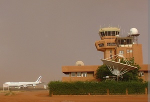 Niger: de violents tirs à l’arme lourde depuis l’aube dans la zone de l’aéroport international