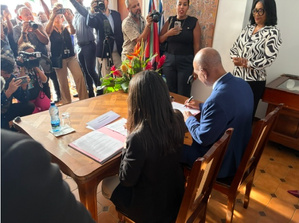 Cet accord-cadre sur l’autonomie de la Martinique, c’est un coup d’Etat anba fey (sous le boisseau) ! L’édito de Michel Taube