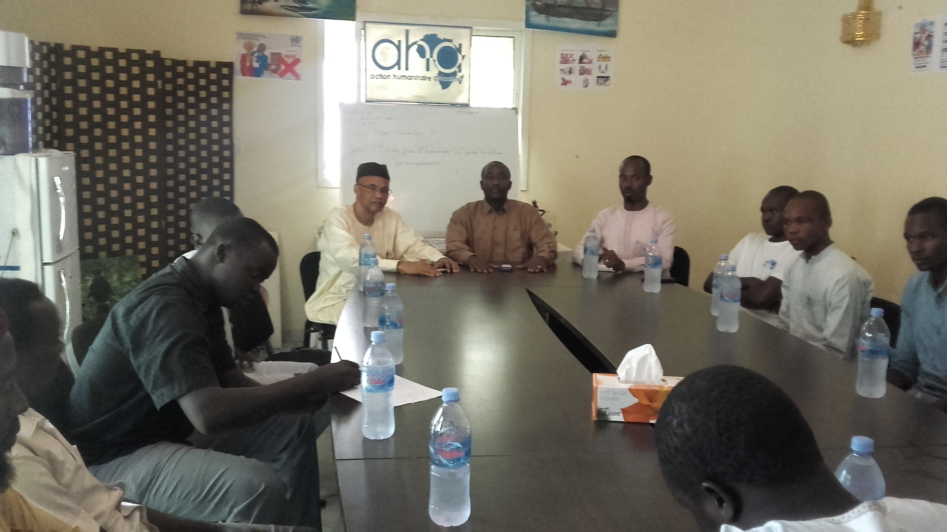 Tchad: Le Président du CEDPE en visite au siège de l'ONG AHA