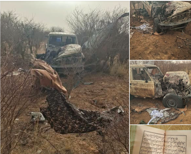 Au Mali, la destruction de plusieurs véhicules pick-up, les vestiges d'un campement de campagne